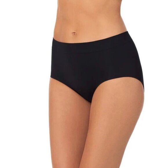 Carole Hochman Other - Carole Hochman Women's XL Seamless Briefs 5-Pack Silky Soft Beige & Black h1952